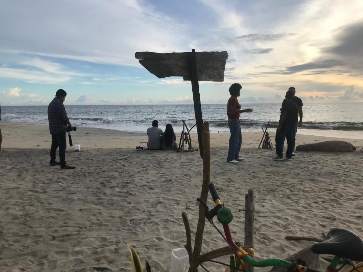 Beachaholic Homestay Alappuzha Zewnętrze zdjęcie